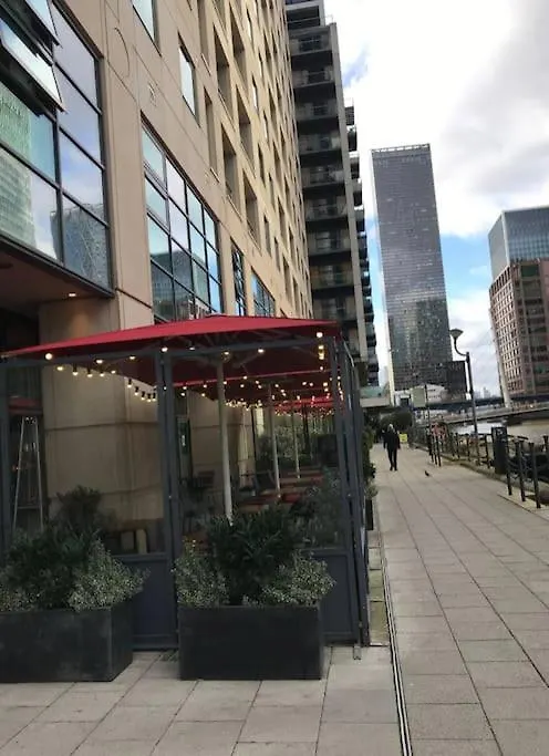 1 Bedroom Flat With Free Parking Londen Appartement